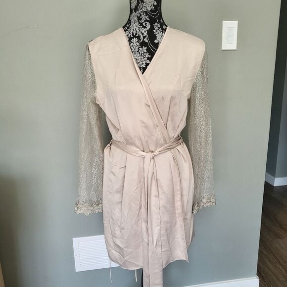 Flora nikrooz sleepwear robe XS size - Picture 1 of 5
